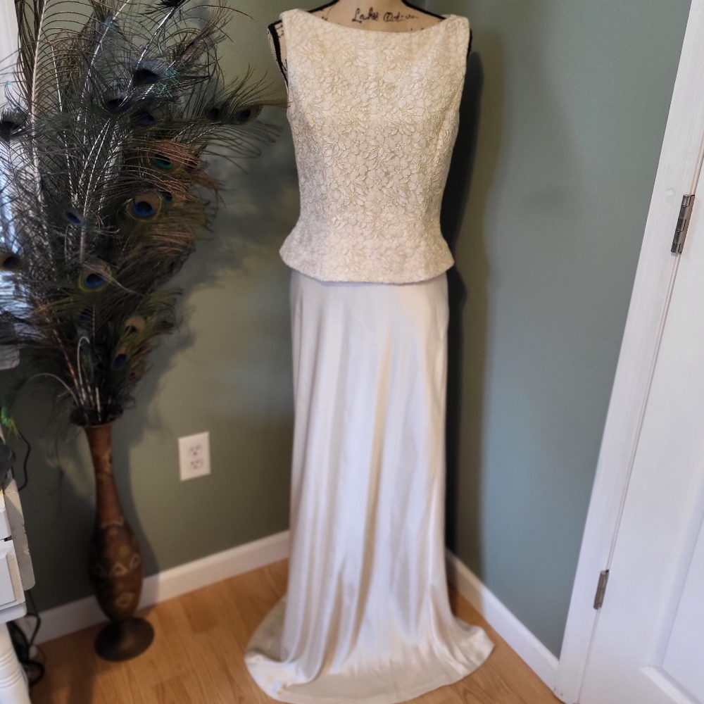 Carmen Marc Valvo  Wedding, Mother of the Bride,  Evening, Prom Gown 2 Piece